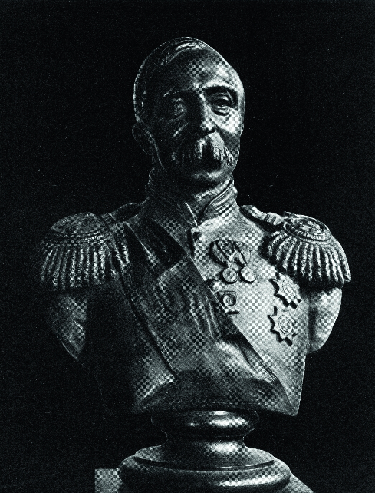 Чижов. Принц П. Г. Ольденбургский. — 1876 г. Бронза (Академия художеств)